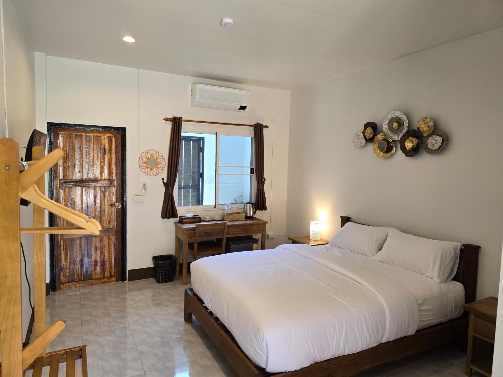 The Old City Rooms Chiang Mai Exterior photo