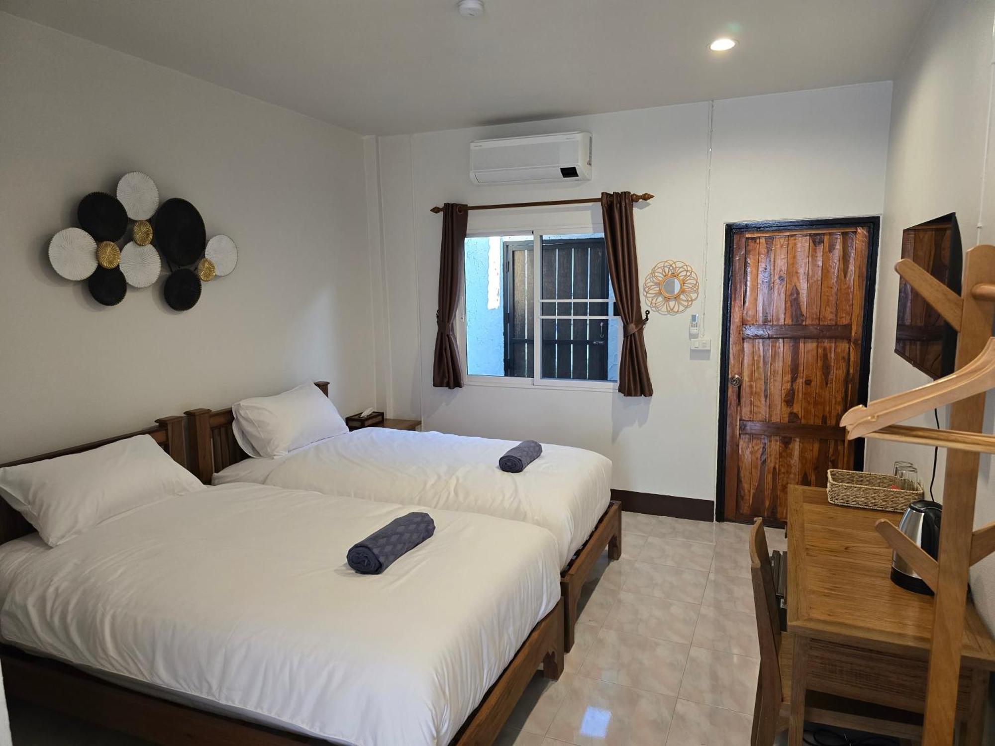 The Old City Rooms Chiang Mai Exterior photo